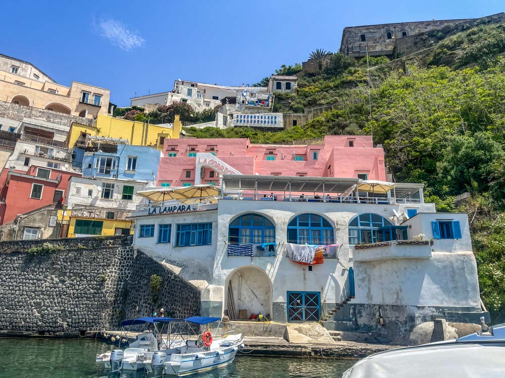 Escursione in Barca a Ischia e Procida