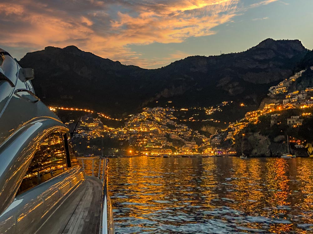 Escursione in Barca al Tramonto a Positano